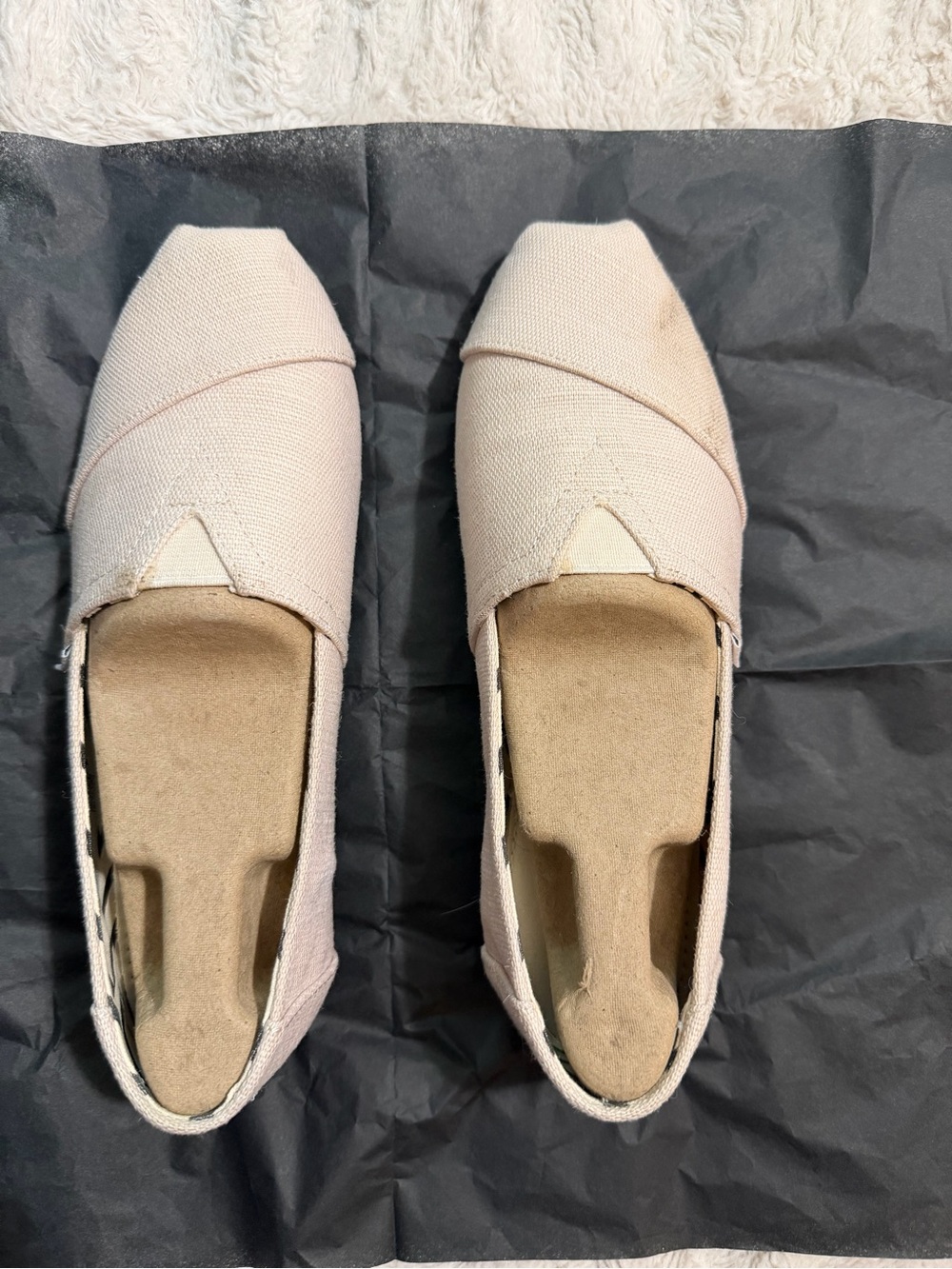 Toms Women's Slip-On Canvas Flats in Light Pink